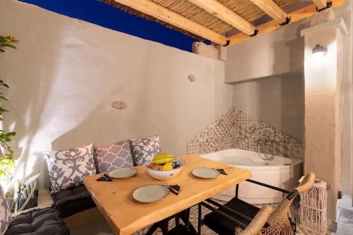 Kyrangelo Traditional House With Outdoor Jacuzzi Koskinou  Buitenkant foto