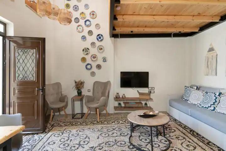 Kyrangelo Traditional House With Outdoor Jacuzzi Koskinou  Buitenkant foto
